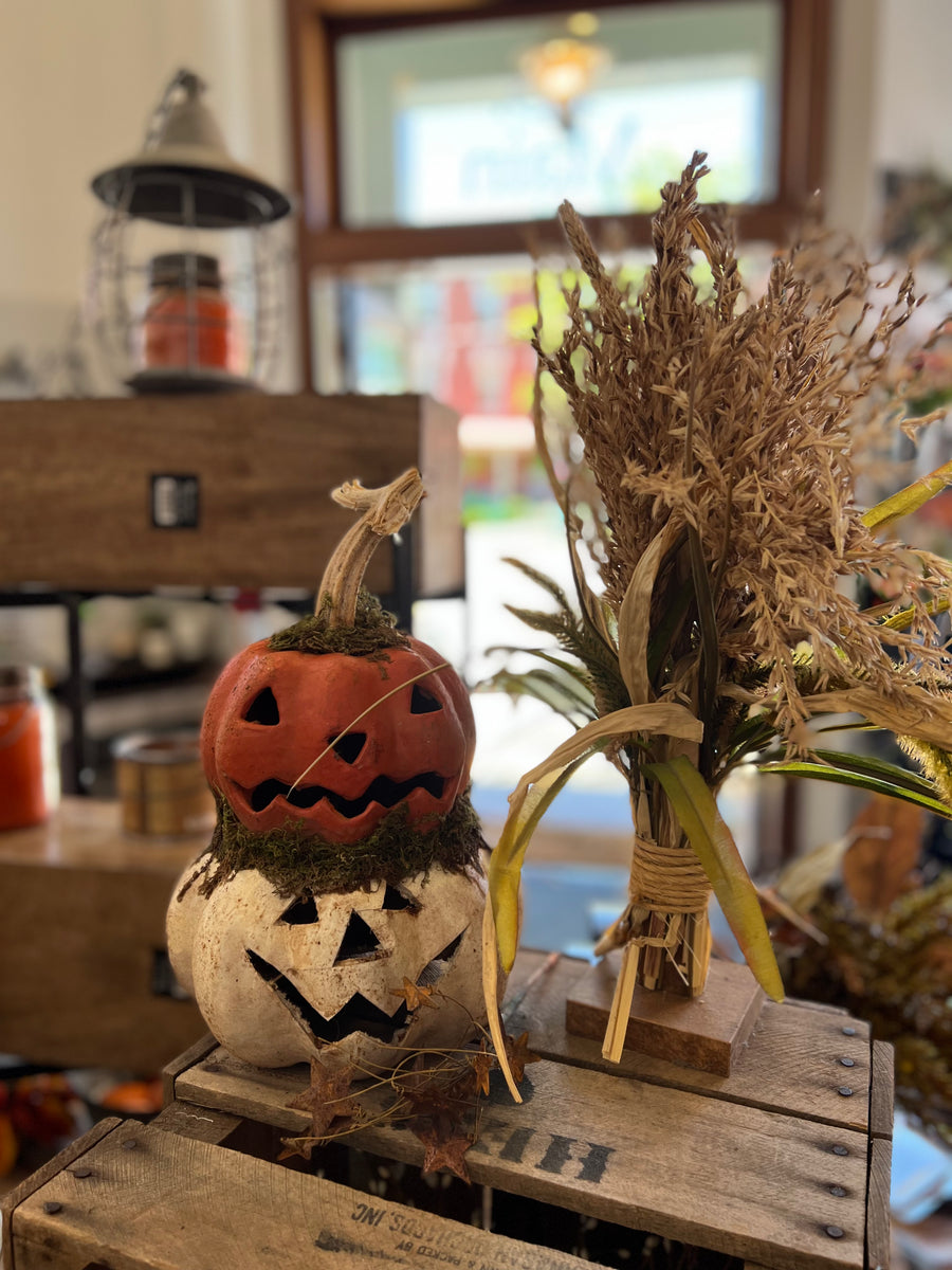 Stacked pumpkin decor deals