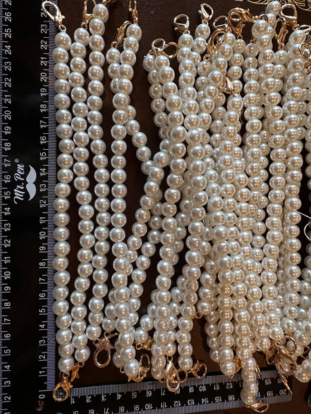 Aloe and Milk Boutique - Pearl Hat Chain with lobster clasp