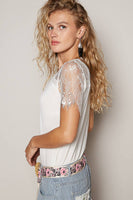Half lace sleeve v-neck tee