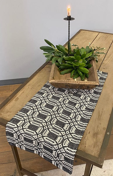 Cobblestone Runner – Simple Pleasures ~ Bountiful Treasures